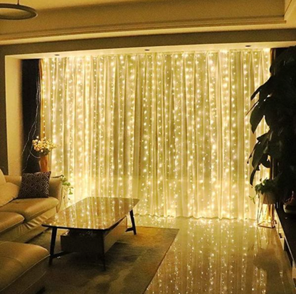 Stilren LED-ljusslingegardin – med fjärrkontroll, timer och 8 olika ljuslägen